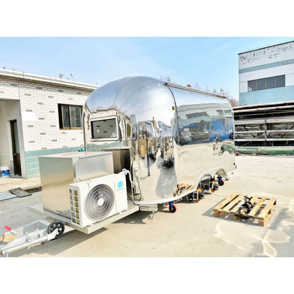 Mobile Dog Grooming Trailer - Streamliner Model