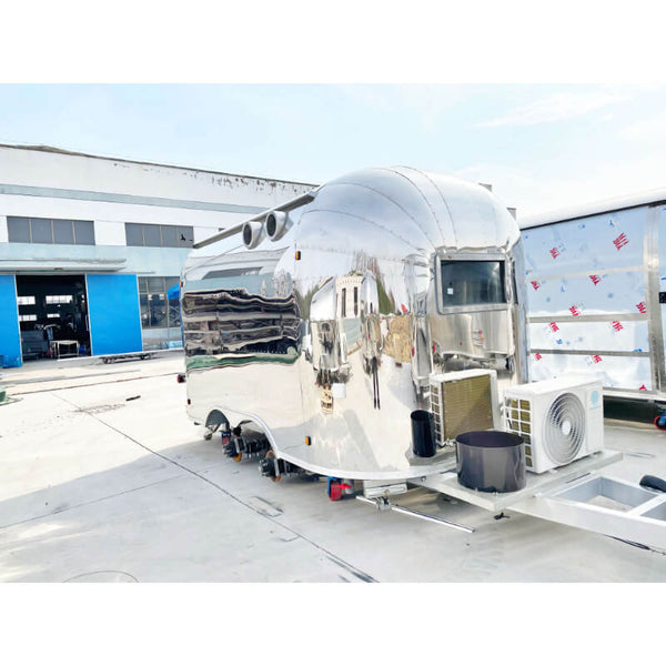 Mobile Dog Grooming Trailer - Streamliner Model