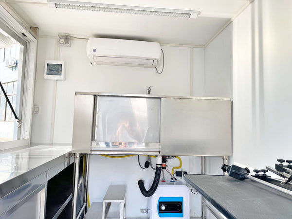 Mobile Dog Grooming Trailer - Boxer Model